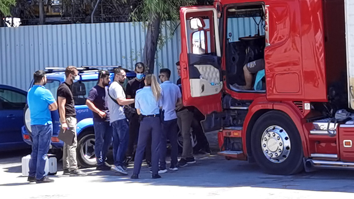 Έγκλημα στη λαχαναγορά του Ρέντη - Άνδρας βρέθηκε δεμένος με tie wrap στον λαιμό