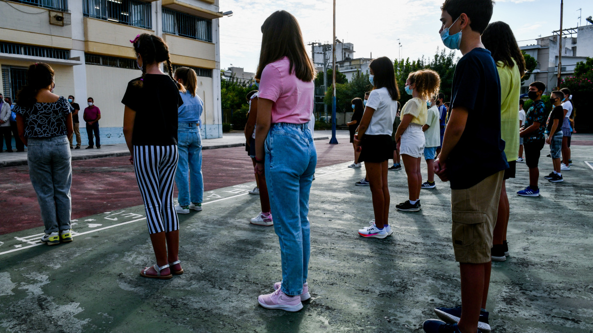 Πρασσάς για σχολεία: «Εύκολος αλλά επικίνδυνος δρόμος το άνοιγμα χωρίς μέτρα»