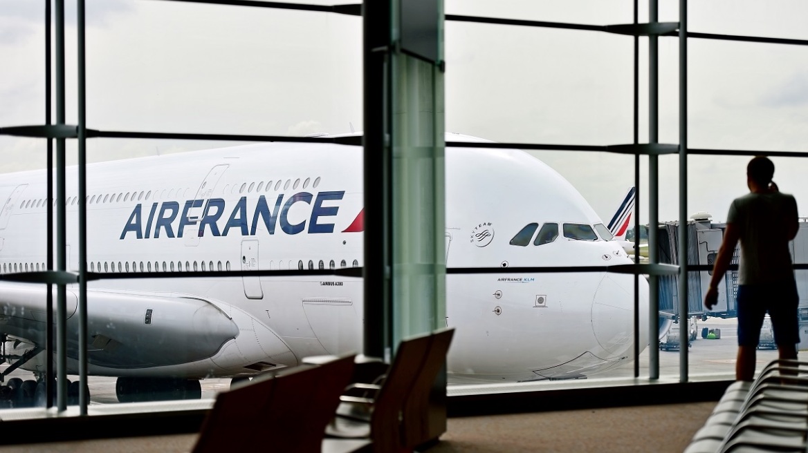 Γαλλία: Πιλότοι της Air France πιάστηκαν στα χέρια μέσα στο κόκπιτ στη διάρκεια πτήσης