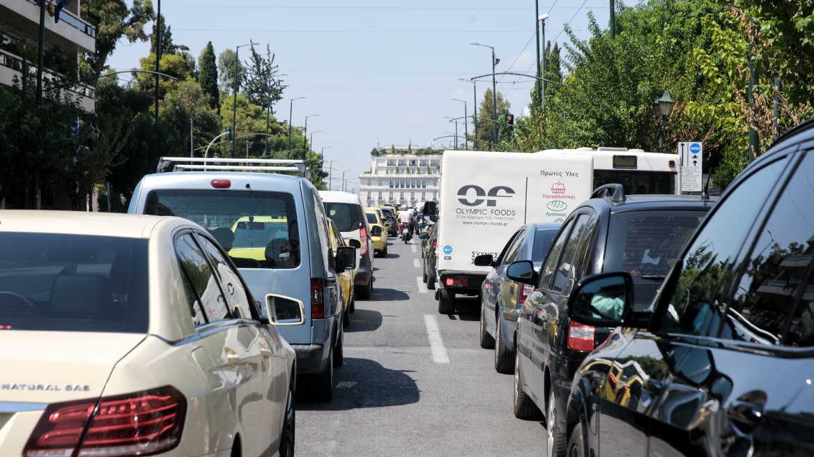 Κίνηση στους δρόμους: Μποτιλιάρισμα τώρα σε Κηφισό, Λεωφόρο Αθηνών και κέντρο