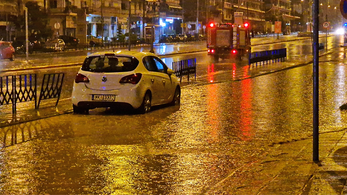 Κακοκαιρία «εξπρές»: Πλημμύρισε το βράδυ η Θεσσαλονίκη - Ποιες περιοχές επηρεάζονται