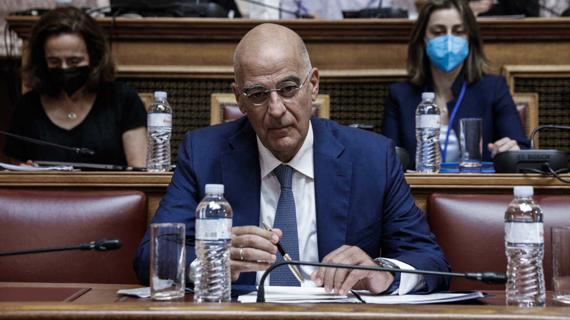 Δένδιας: Πρωτοφανή τα τουρκικά νταηλίκια, αλλά δεν μας φοβίζουν