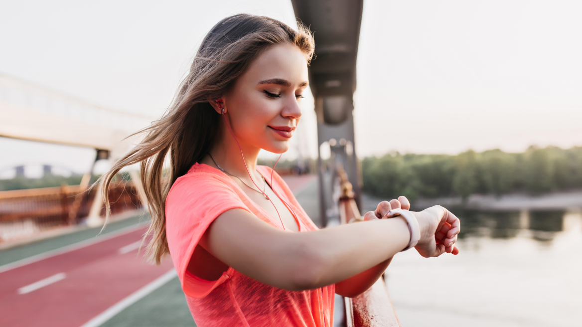 5+1 λόγοι που το Samsung Galaxy Watch 4 παραμένει ένα από τα κορυφαία smartwatch της αγοράς