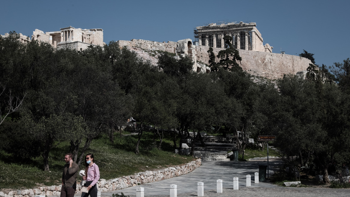 Καιρός: Ηλιοφάνεια και άνοδος της θερμοκρασίας