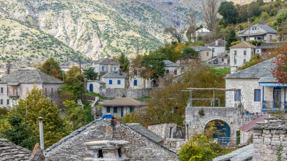  Καλαρρύτες: Ένα από τα ωραιότερα ορεινά χωριά της Ελλάδας