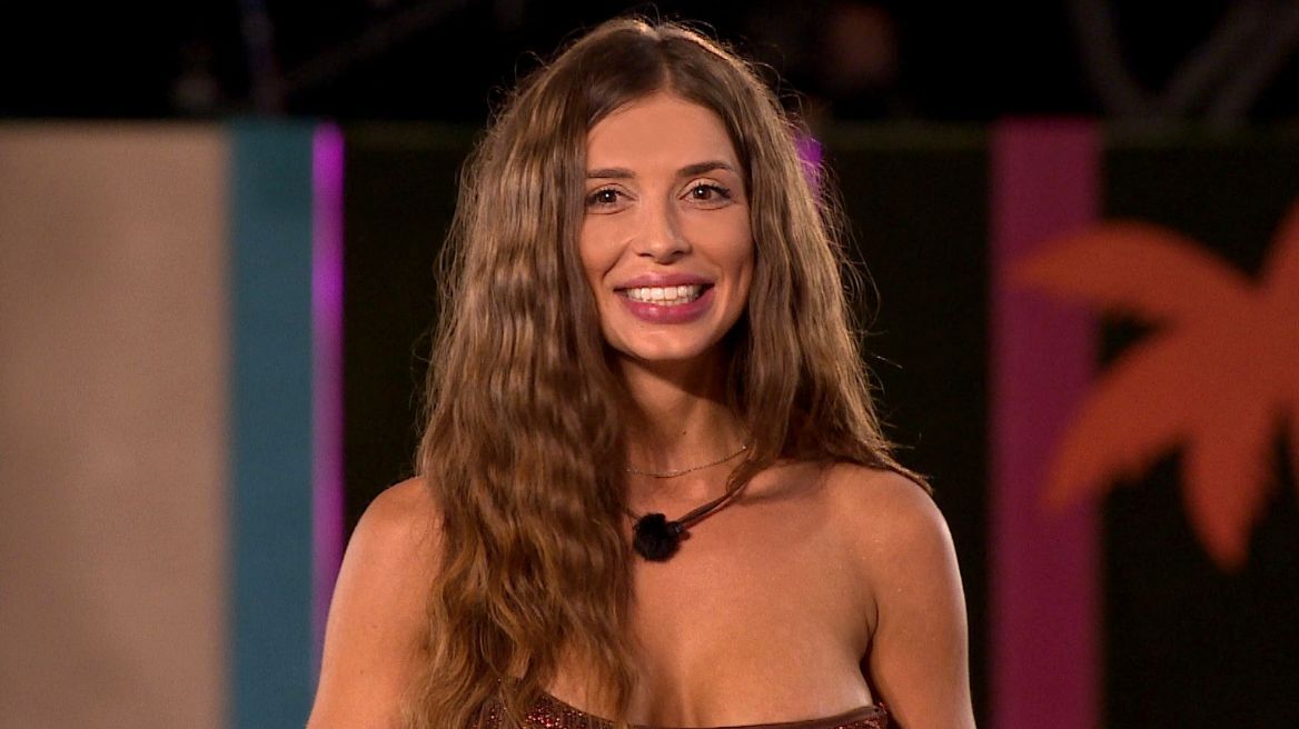 Love Island: Ποια είναι η νέα παίκτρια του ριάλιτι, Ιωάννα Τζανή 