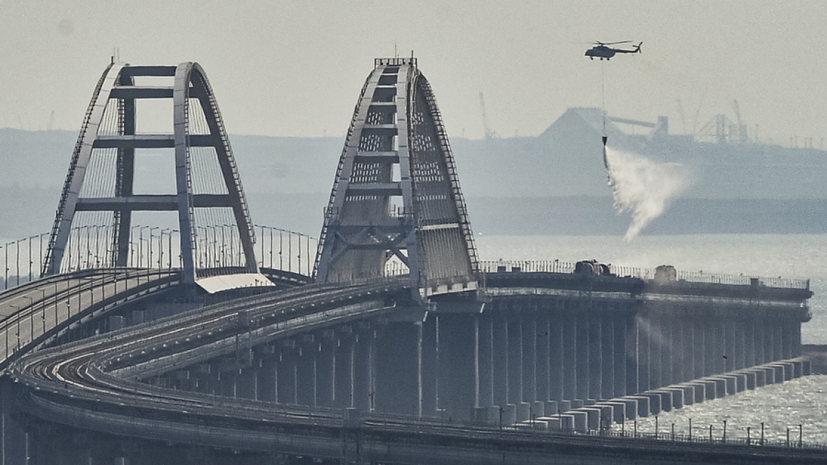 Μερικό άνοιγμα της γέφυρας στην Κριμαία, λένε οι Ρώσοι – Στην FSB η ασφάλεια