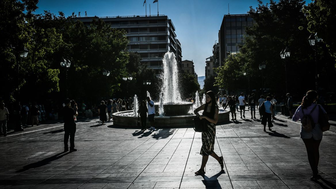 Καιρός: Στους 27 βαθμούς ο υδράργυρος σήμερα - Πού θα βρέξει