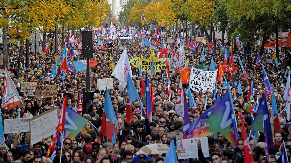 Γαλλία: Πληθωρισμός, ενεργειακή και κλιματική κρίση έβγαλαν στους δρόμους χιλιάδες πολίτες - «Πρωτεργάτης» ο Μελανσόν (βίντεο)