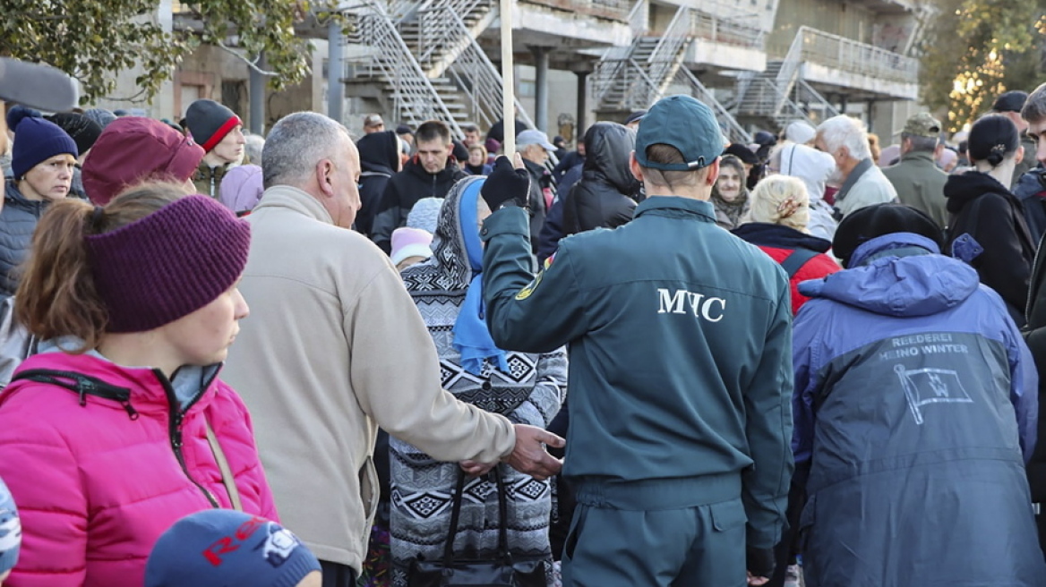 Πόλεμος στην Ουκρανία: 15.000 άνθρωποι έχουν εκκενώσει την περιφέρεια της Χερσώνας