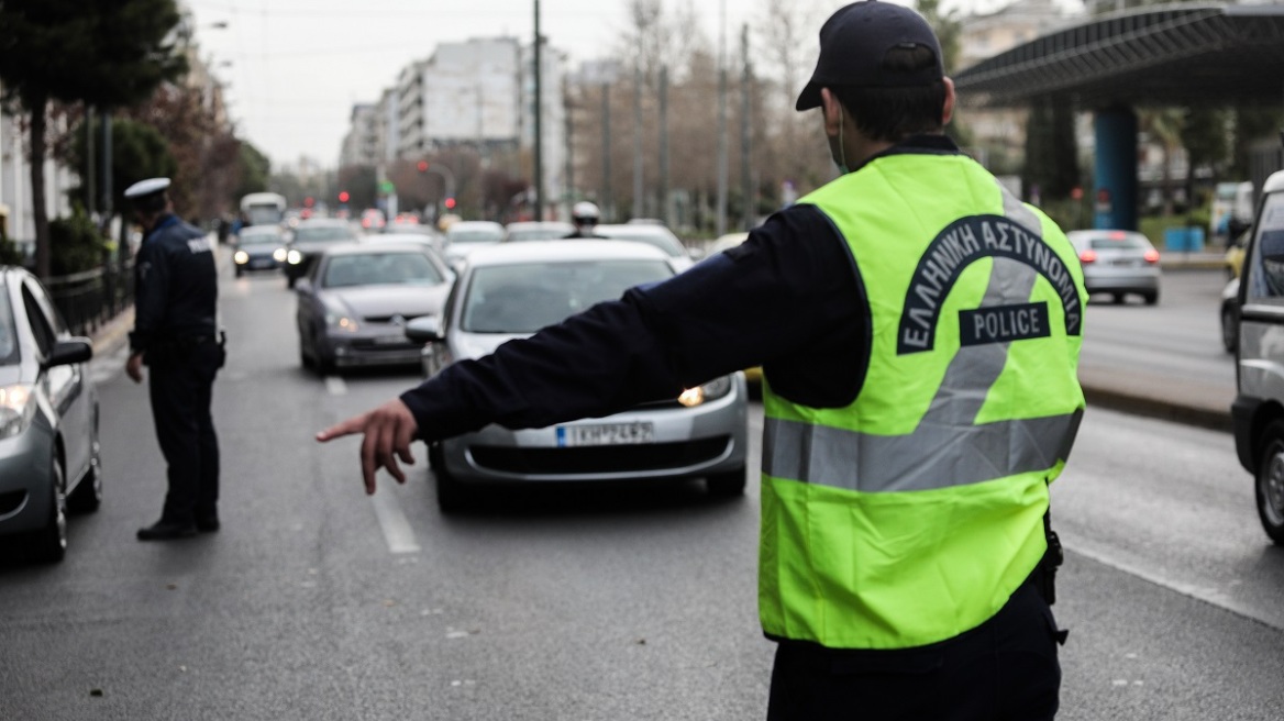 Εορτασμός 28ης Οκτωβρίου: Αυξημένα μέτρα της τροχαίας ενόψει τριημέρου - Απαγόρευση κυκλοφορίας των φορτηγών