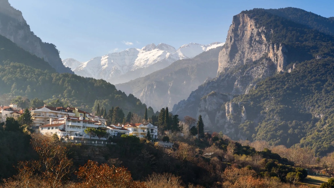 Από τη Θεσσαλονίκη στον Όλυμπο: Ένα road trip στη φθινοπωρινή φύση και τη μυθική διάσταση του βουνού