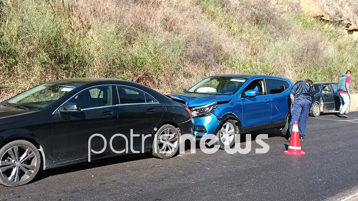 Καραμπόλα με πέντε οχήματα στην εθνική οδό Πατρών-Πύργου