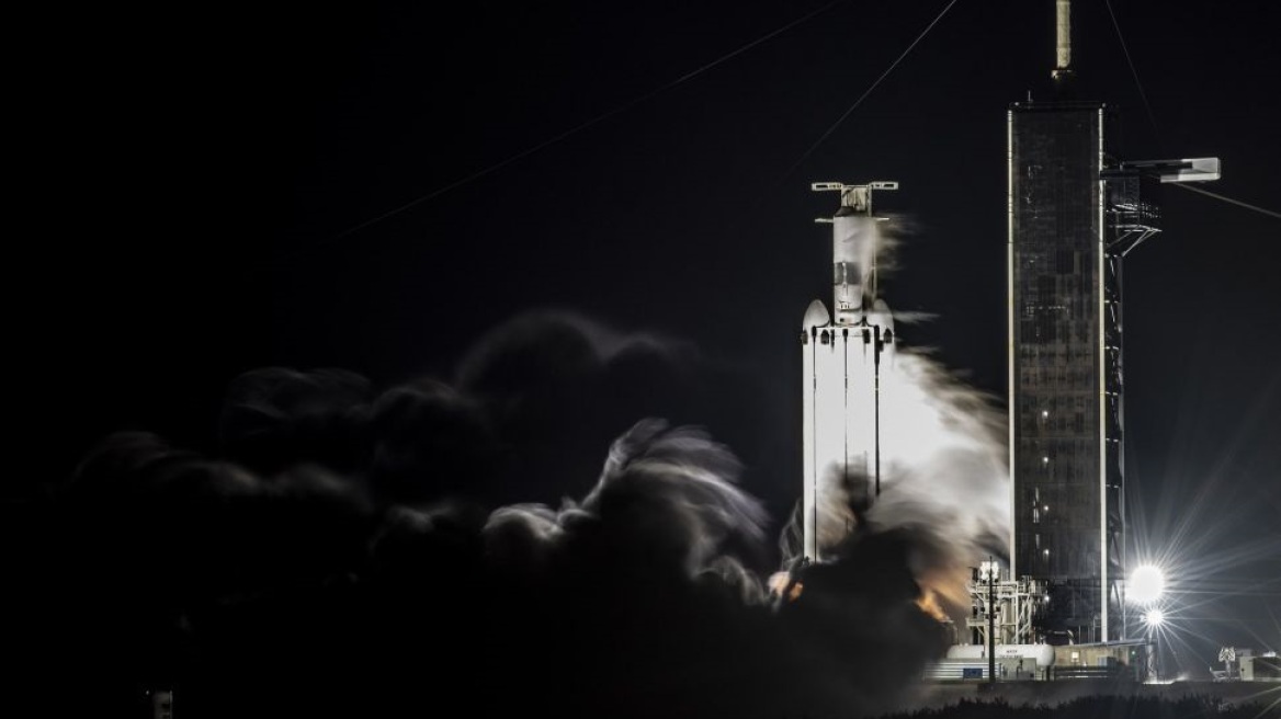 SpaceX: Εκτόξευσε τον πανίσχυρο πύραυλο Falcon Heavy για πρώτη φορά μετά το 2019 - Βίντεο