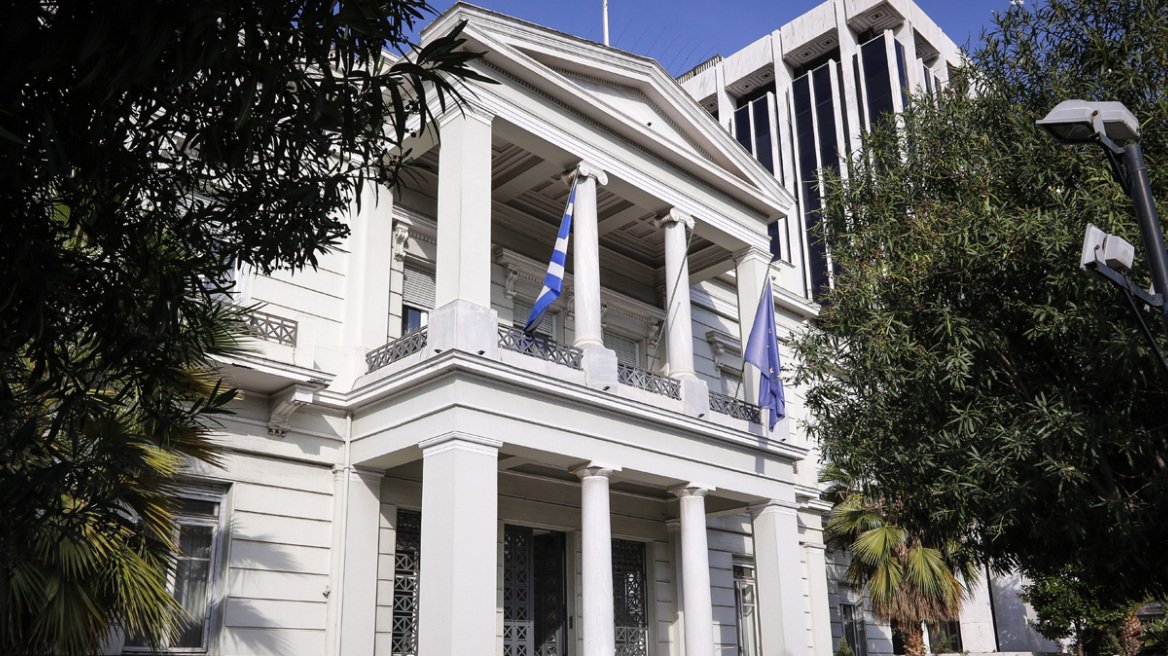 Παράνομη και καταχρηστική η απαγόρευση εισόδου Τζιτζικώστα στην Τουρκία, λέει το υπουργείο Εξωτερικών