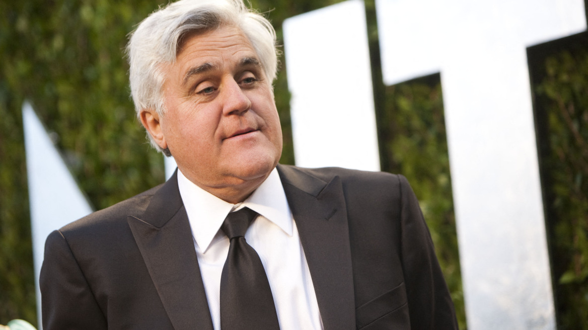 Jay Leno: Πήρε εξιτήριο από το νοσοκομείο - Η πρώτη φωτογραφία μετά το ατύχημα στο γκαράζ του