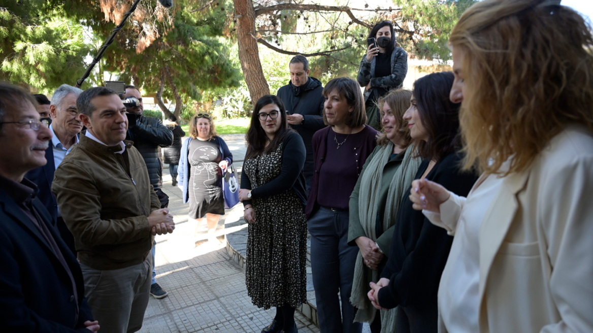 Βία κατά των γυναικών - Τσίπρας: Να σπάσει η σιωπή, να φτιάξουμε δομές