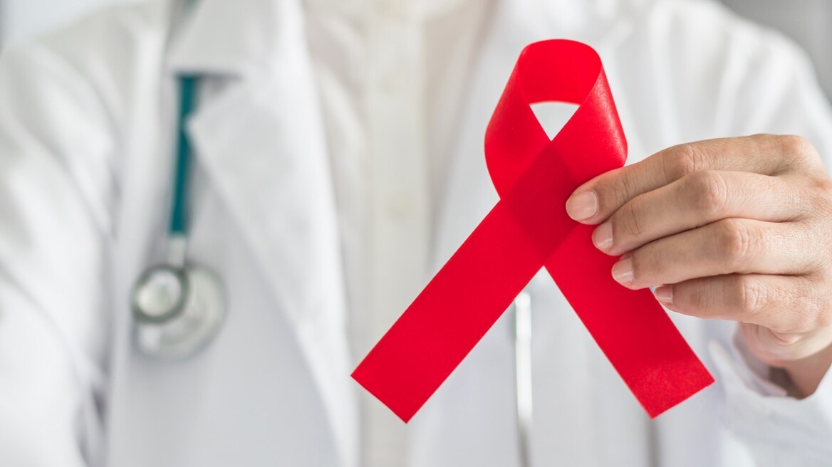 HIV: Η στρατηγική που μπορεί να εξαφανίσει τον ιό – Το στίγμα βασικό εμπόδιο