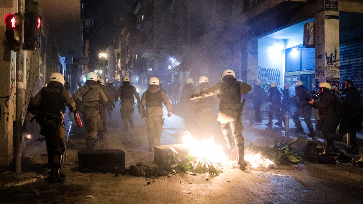 Πώς έγιναν τα επεισόδια στα Εξάρχεια - Η ανακοίνωση της ΓΑΔΑ