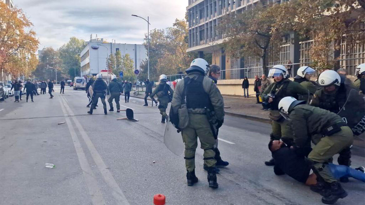 Γιατροί Ιπποκράτειου: Κινδύνευσαν ασθενείς από τα επεισόδια