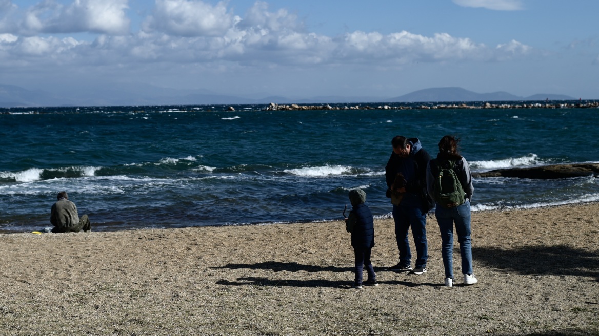 Καιρός: Θερμή εισβολή την επόμενη εβδομάδα «βλέπει» ο Σάκης Αρναούτογλου  - Πότε θα χιονίσει