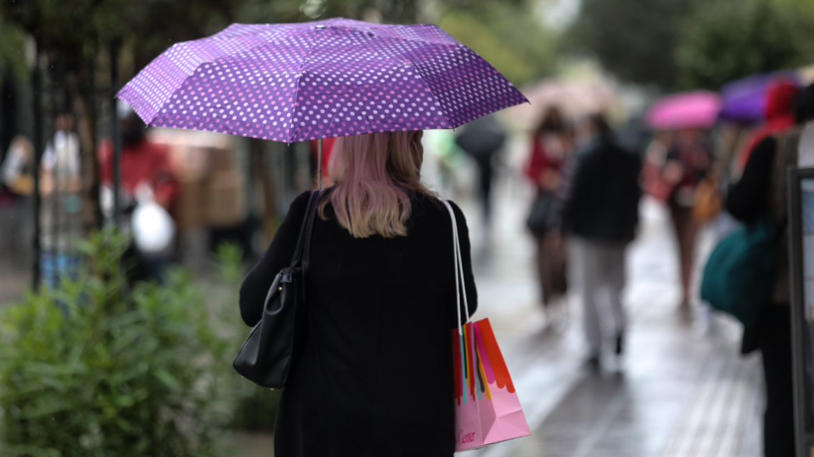 Καιρός: Απότομη αλλαγή αύριο με τον υδράργυρο να κάνει «βουτιά» 10°C - Χιόνια σε Πάρνηθα και Κιθαιρώνα