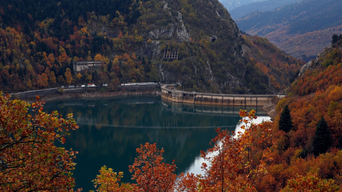 Road trip στη Λίμνη Πλαστήρα, ένα μαγικό οικοσύστημα που έφτιαξε ο άνθρωπος 