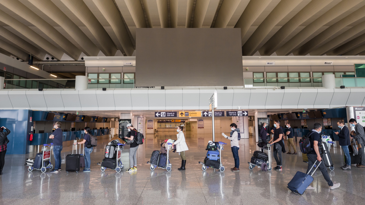 Η Ιταλία υποχρεώνει τους επιβάτες από Κίνα να κάνουν τεστ Covid-19