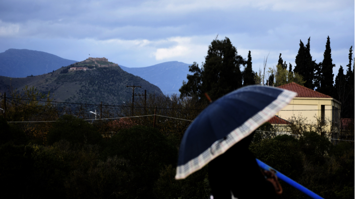 Καιρός: Τοπικές βροχές σήμερα κυρίως στη βορειοανατολική χώρα και στο Αιγαίο