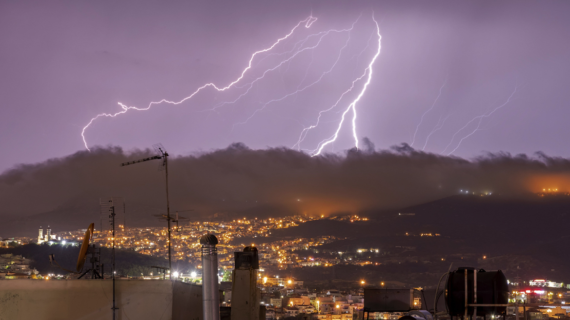 Κακοκαιρία: Μήνυμα από το 112 σε περιοχές της Δυτικής Ελλάδας και του Ιονίου - Κλειστά τα σχολεία σε Ζάκυνθο, Κεφαλονιά και Ιθάκη