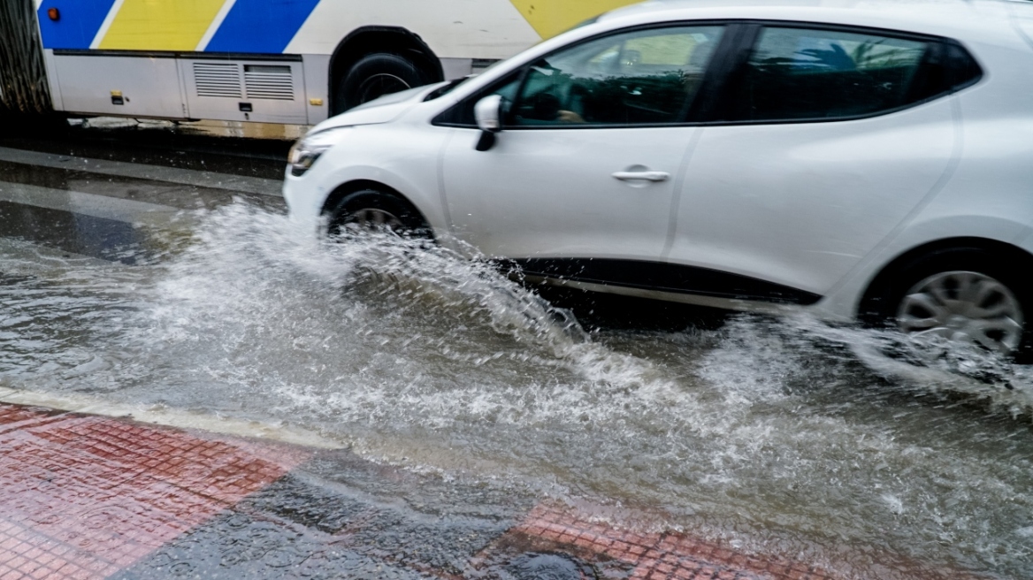 Κακοκαιρία - Πυροσβεστική: 394 κλήσεις από χθες - Νέα έκκληση για περιορισμό των μετακινήσεων