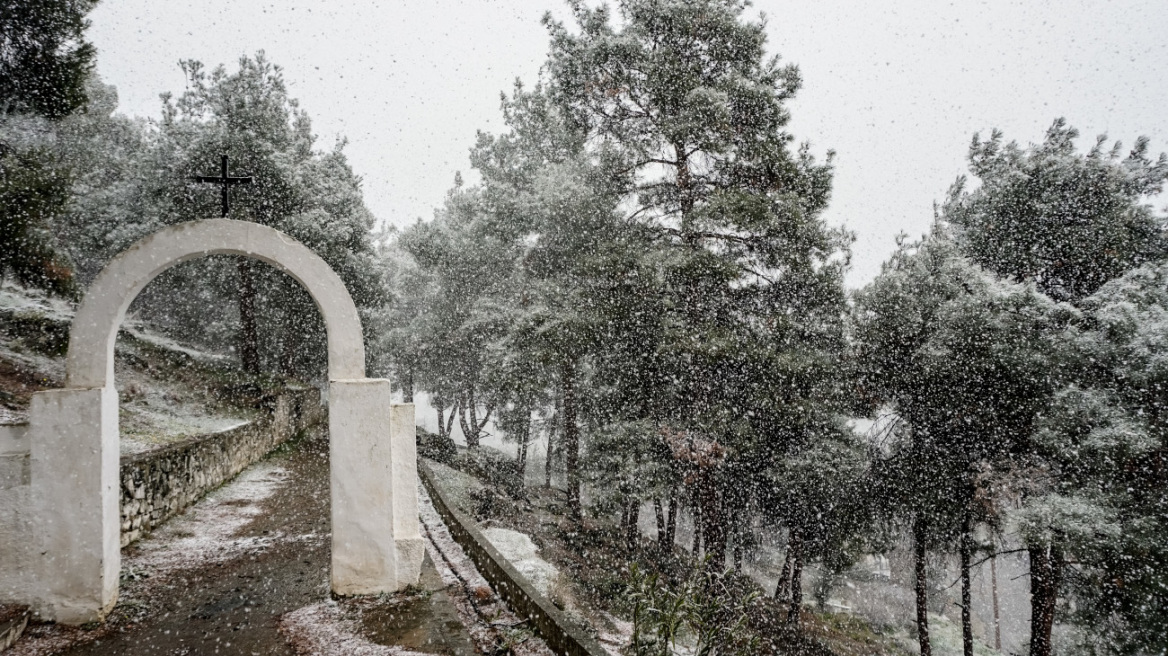 Καιρός: Τα θερμόμετρα έδειξαν -8 βαθμούς Κελσίου το πρωί της Κυριακής