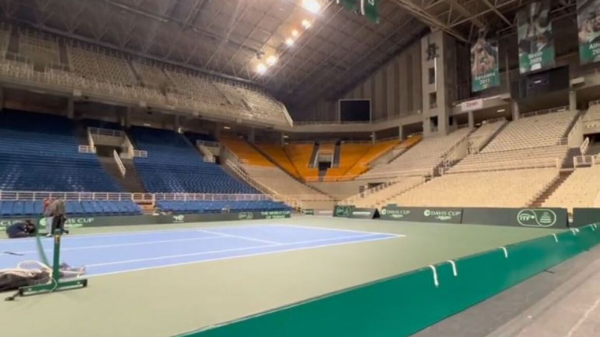 Davis Cup: Μεταμορφώθηκε το κλειστό του ΟΑΚΑ για να φιλοξενήσει αγώνες τένις 