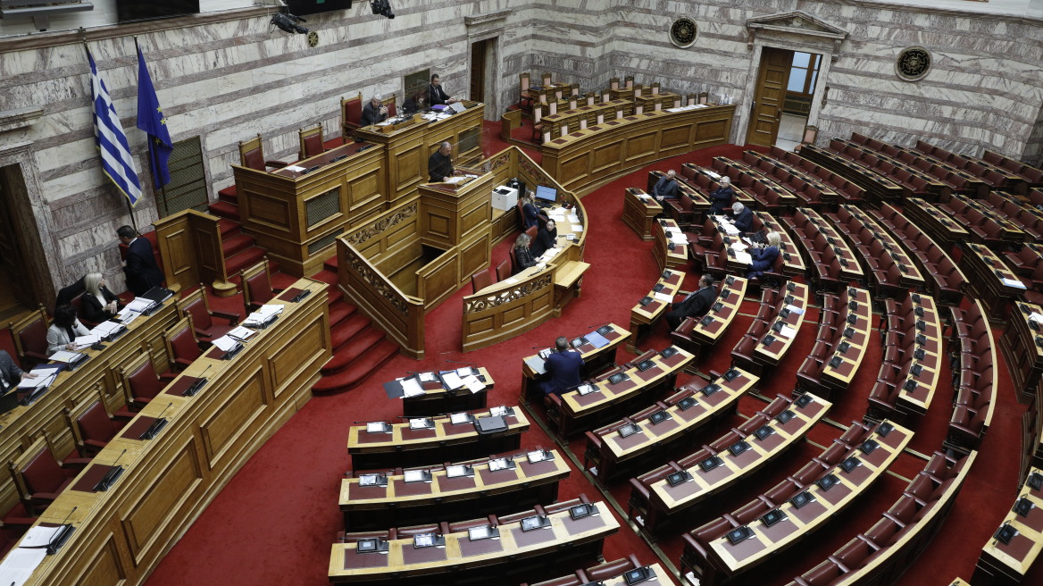 Βουλή: Όχι από τον ΣΥΡΙΖΑ στην τροπολογία για το «κόμμα Κασιδιάρη»