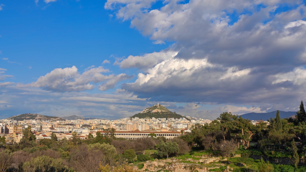 Καιρός: Ανεβαίνει η θερμοκρασία σήμερα, ισχυρός παγετός στα βόρεια - Πού θα βρέξει