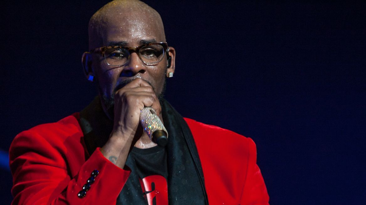 R. Kelly: Καταδικάστηκε σε 20 χρόνια φυλακή για σεξουαλικά εγκλήματα εις βάρος ανηλίκων