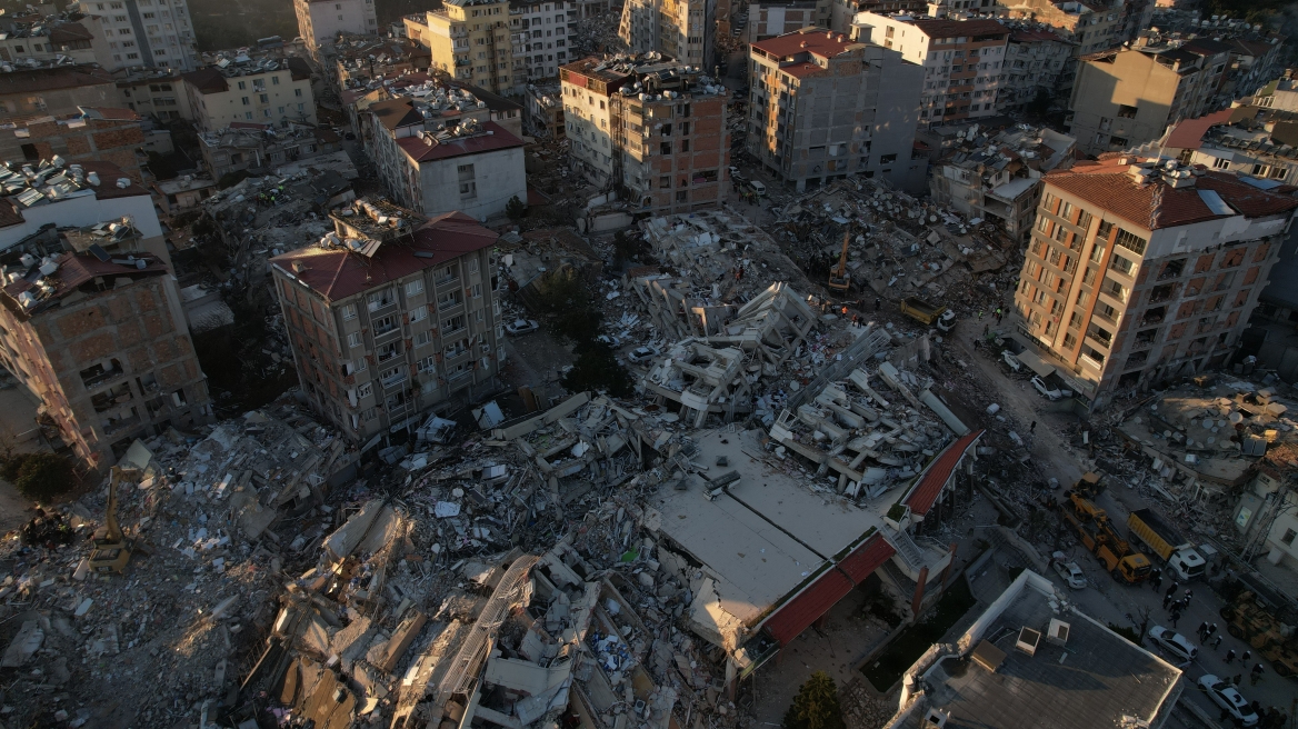 Σεισμός στην Τουρκία: Τους 43.556 έφτασαν οι νεκροί