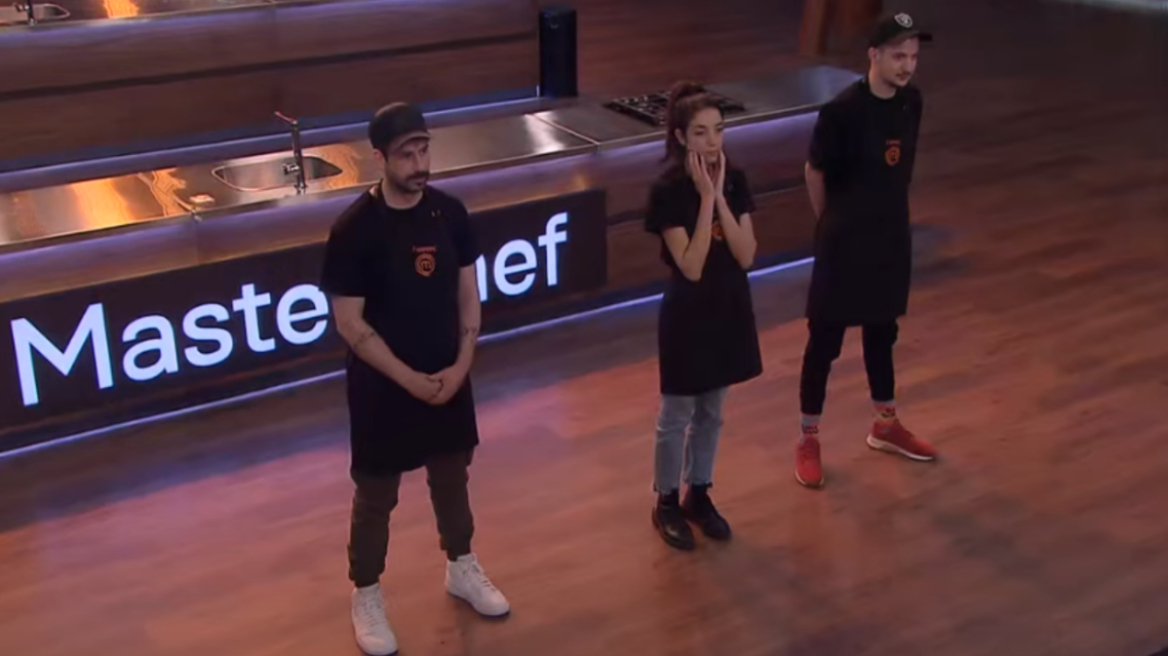 MasterChef: Ανατροπή στην αποχώρηση, κλάματα στον εξώστη - Δείτε βίντεο