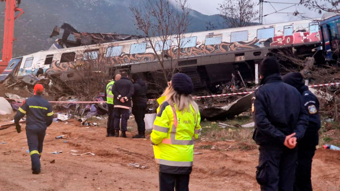 Live Update: Λεπτό προς λεπτό οι εξελίξεις για τη φονική σύγκρουση τρένων στη Λάρισα