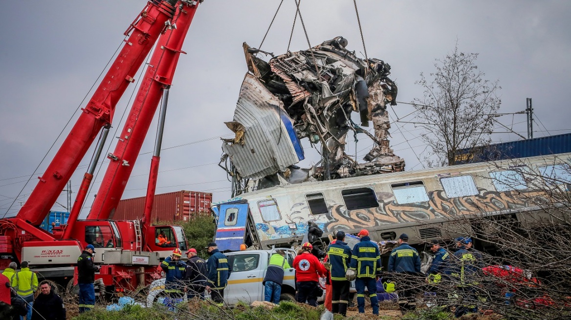 Σύγκρουση τρένων στη Λάρισα: Η ΕΕ είναι έτοιμη να δώσει όποια στήριξη χρειαστεί, είπε η Κυριακίδου στον Πλεύρη