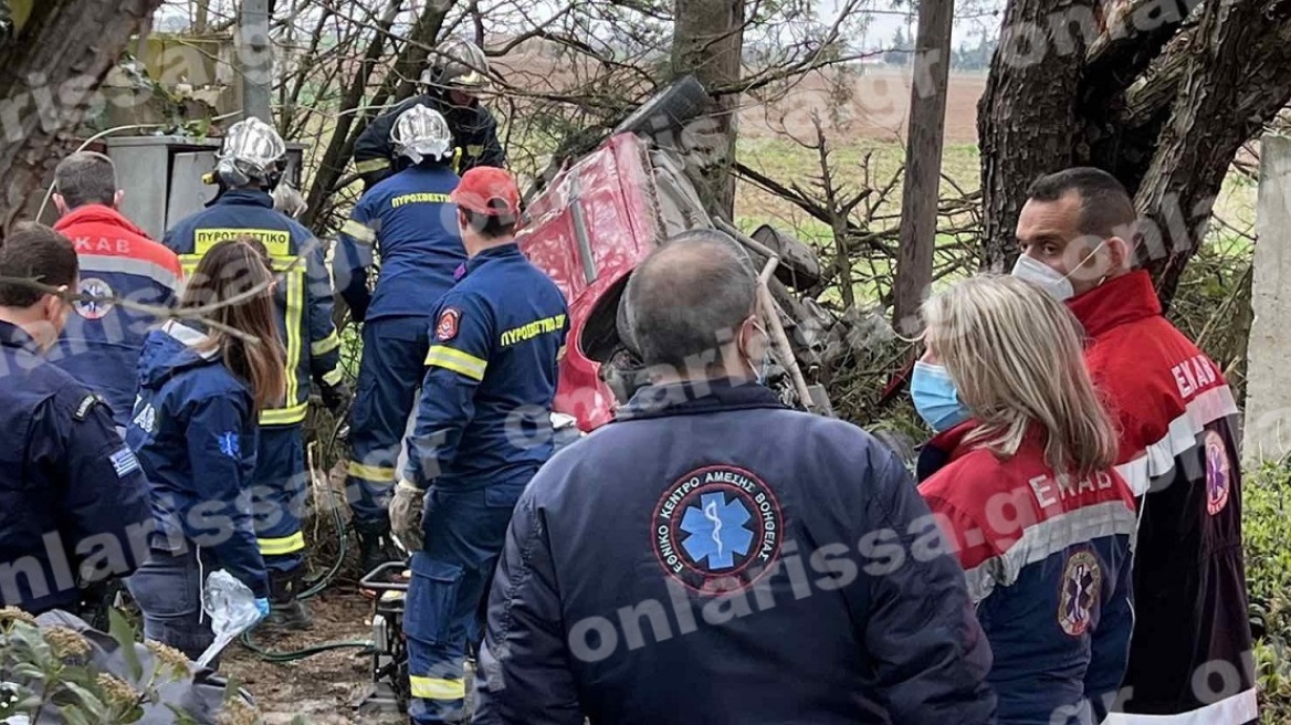 Θανατηφόρο τροχαίο στη Λάρισα - Εντοπίστηκε νεκρός ώρες μετά ο 29χρονος οδηγός