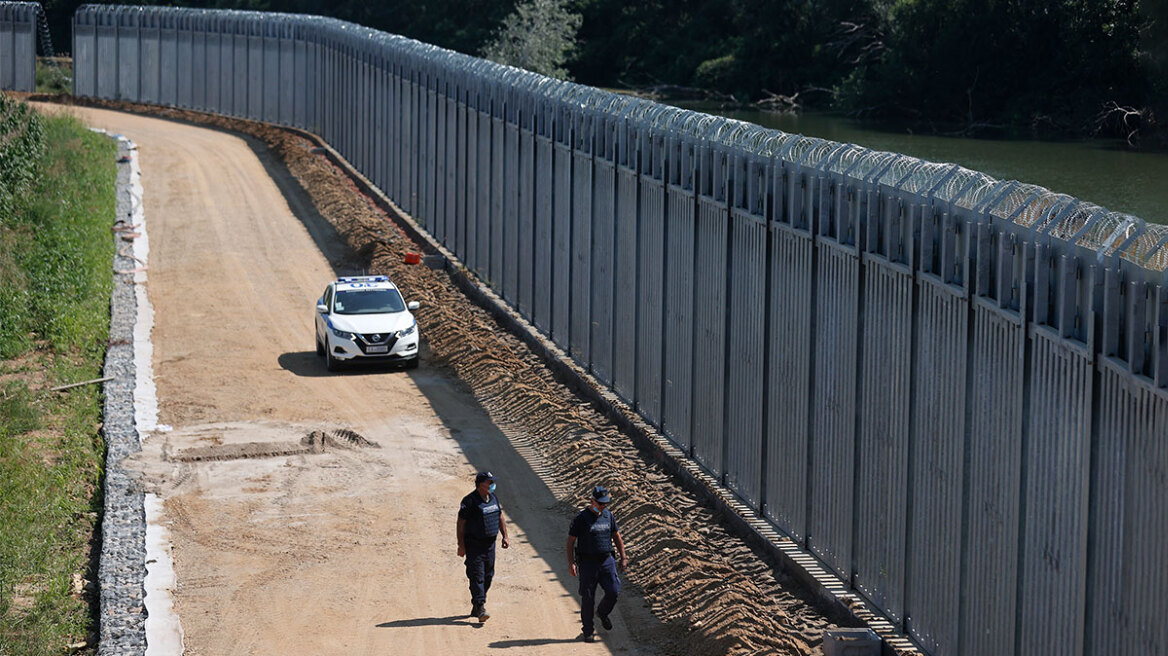 Τουρκία: Θρίλερ με την κράτηση 45χρονης Ελληνίδας - Κατηγορίες για μεταφορά γκιουλενιστών