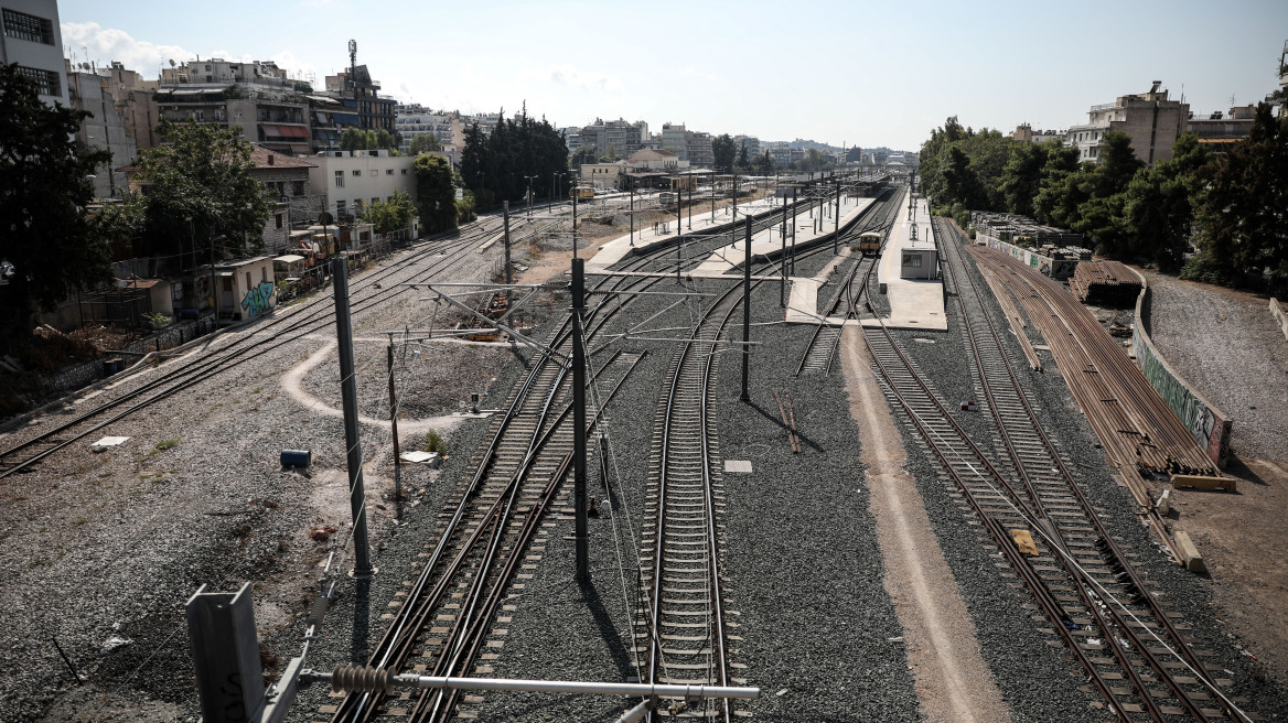 Σύγκρουση τρένων: Πότε θα ξαναλειτουργήσει ο σιδηρόδρομος - Τα επόμενα βήματα μετά την τραγωδία