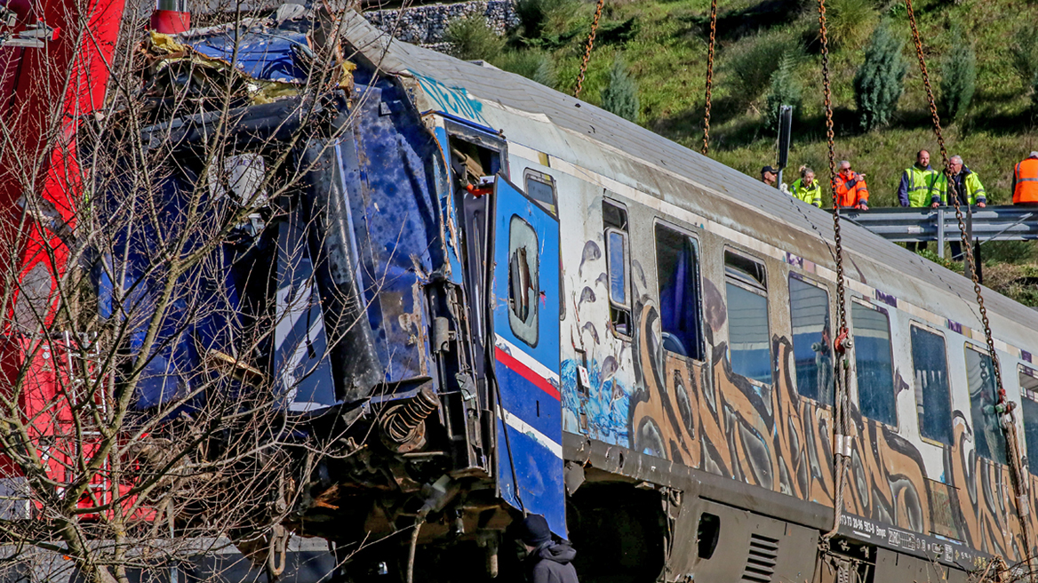 Σύγκρουση τρένων στα Τέμπη: Ξεκίνησε η συνεδρίαση της Ολομέλειας Εφετών για τη διερεύνηση των αιτιών του δυστυχήματος