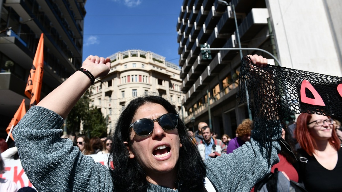 Και οι ελεγκτές εναέριας κυκλοφορίας στην 24ωρη απεργία της Πέμπτης