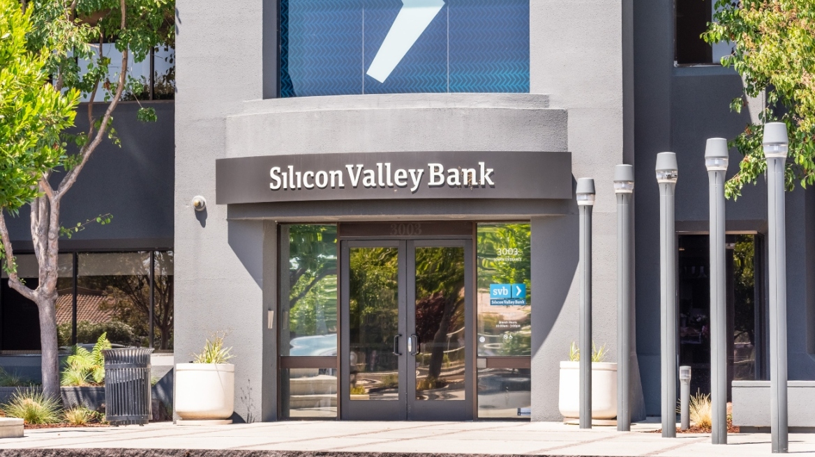 Silicon Valley Bank: Έλληνας που είχε τις καταθέσεις της εταιρείας του στην τράπεζα περιγράφει πώς έζησε την κρίση