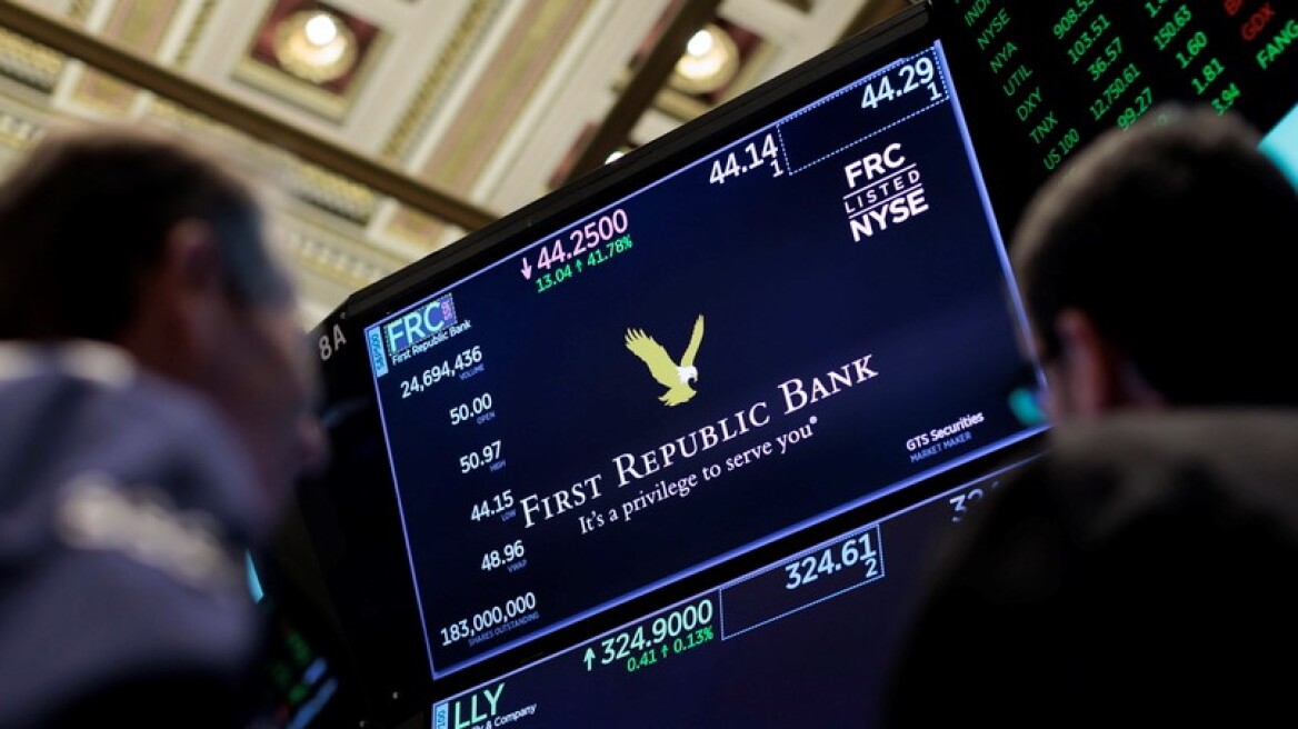 First Republic Bank: Νέα βουτιά για τη μετοχή της – Εξετάζεται πιθανή πώληση