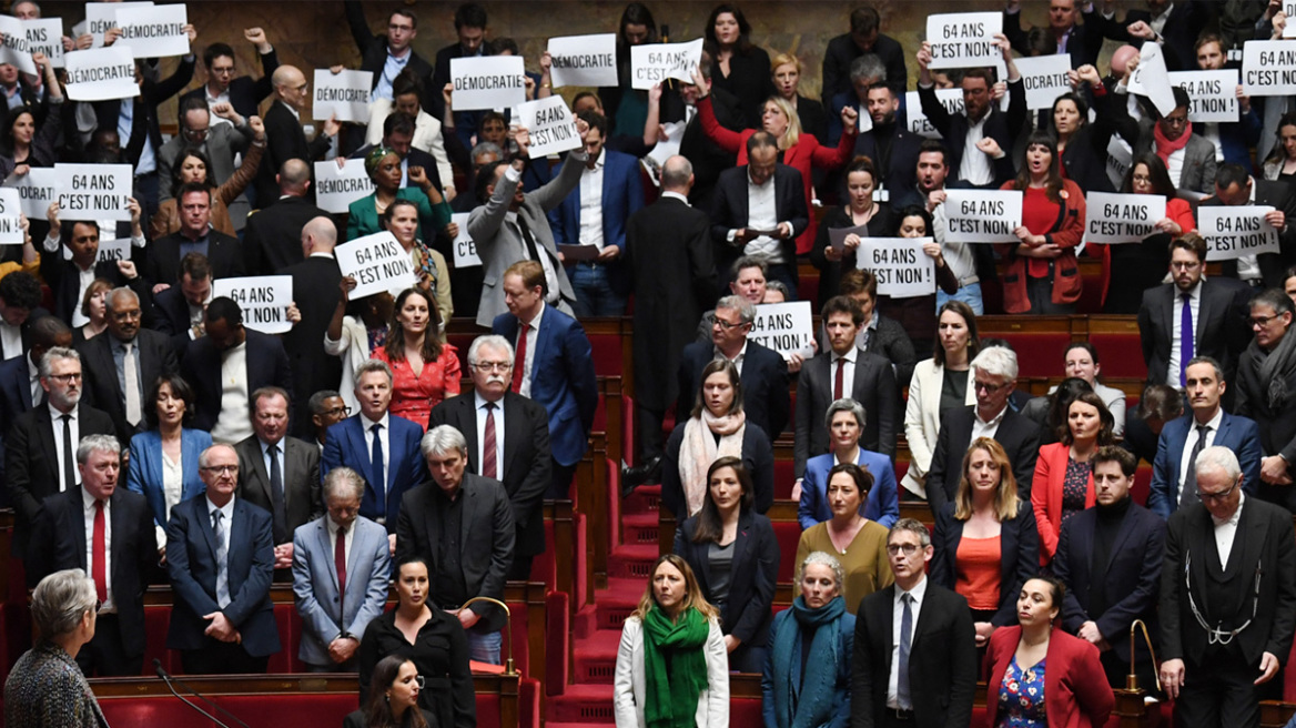 Θύελλα κατά Μακρόν: Ξεσηκώθηκε η Εθνοσυνέλευση για το ασφαλιστικό - Ετοιμάζεται πρόταση μομφής