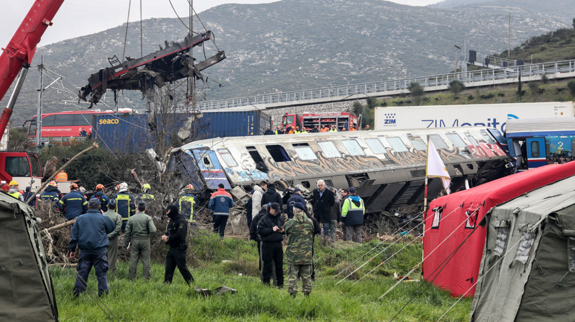 Τραγωδία στα Τέμπη: Απολογείται σήμερα ο σταθμάρχης που έφυγε νωρίτερα από τη βάρδια