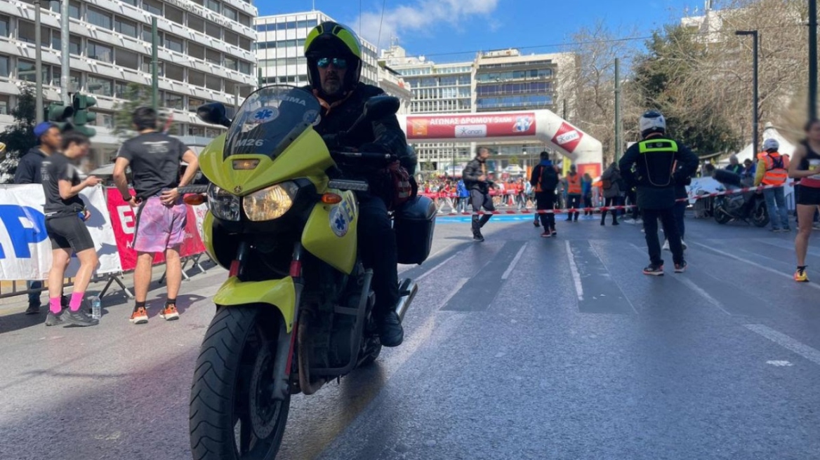 ΕΚΑΒ: 65 αθλητές χρειάστηκαν προνοσοκομειακή φροντίδα κατά την διάρκεια του Ημιμαραθωνίου